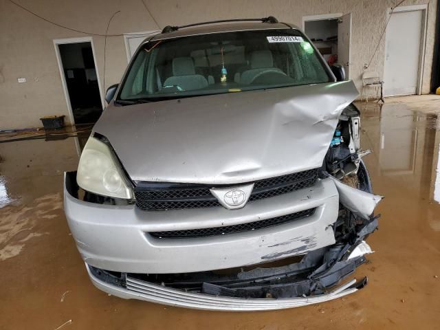 2005 Toyota Sienna CE