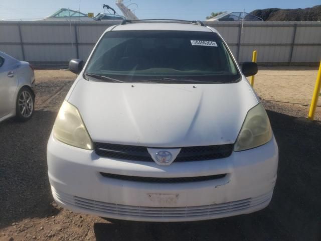 2005 Toyota Sienna CE