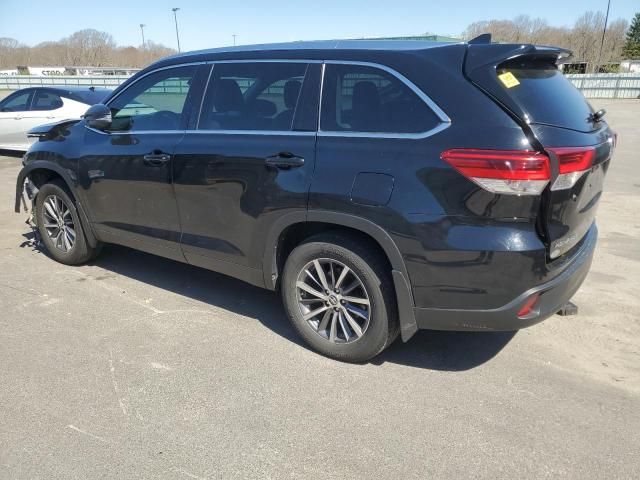 2019 Toyota Highlander SE