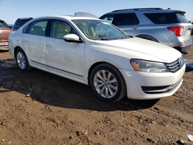 2012 Volkswagen Passat SEL