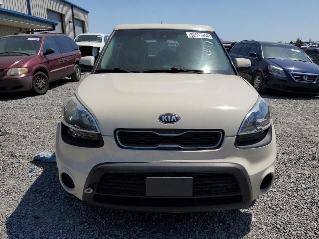 2013 KIA Soul +