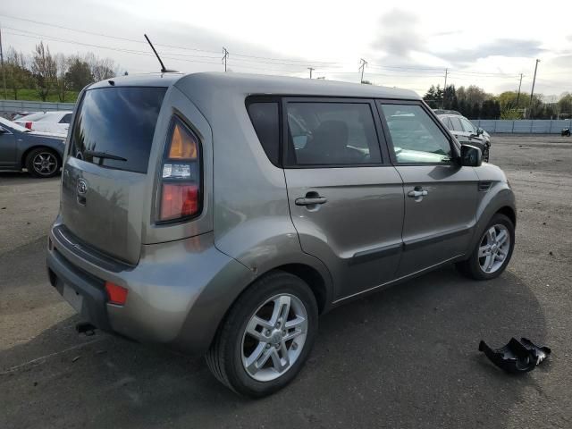 2011 KIA Soul +