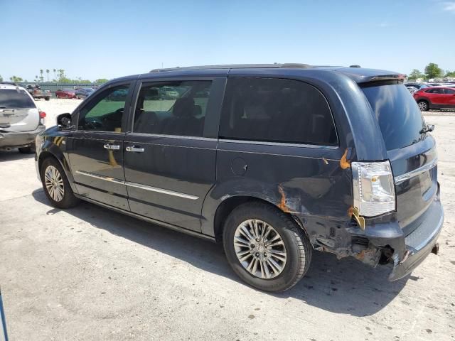 2014 Chrysler Town & Country Touring L