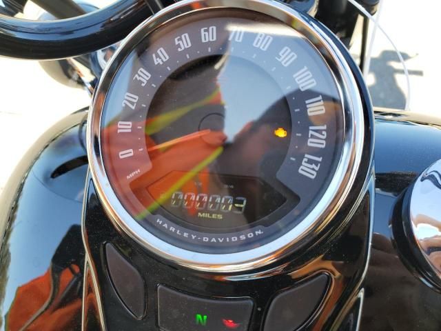 2023 Harley-Davidson Flhcs