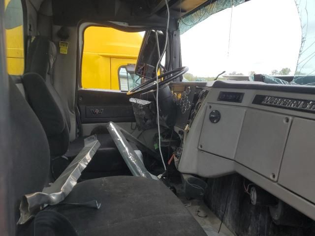 2018 Western Star Conventional 4900FA