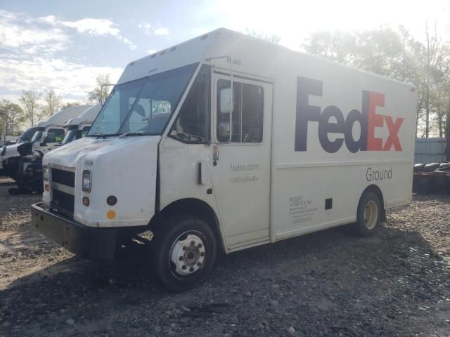 1999 Freightliner Chassis M Line WALK-IN Van