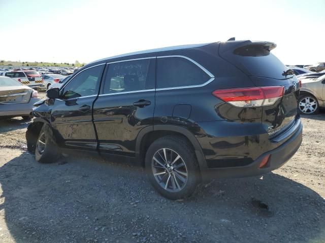 2019 Toyota Highlander SE