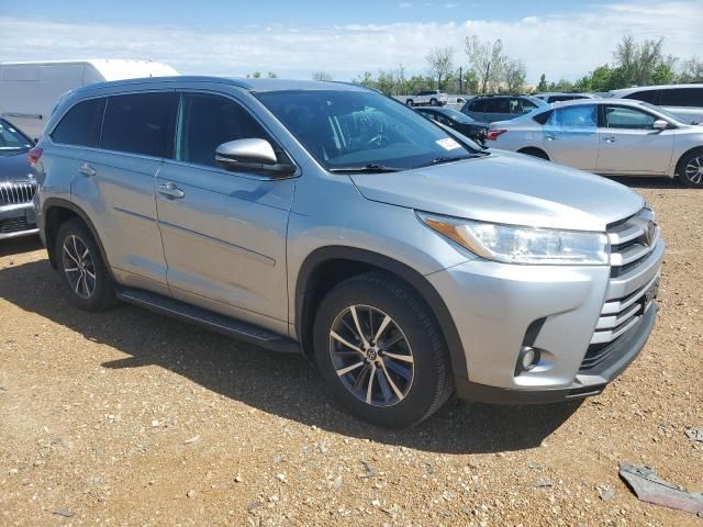 2018 Toyota Highlander SE