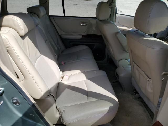 2004 Toyota Highlander Base