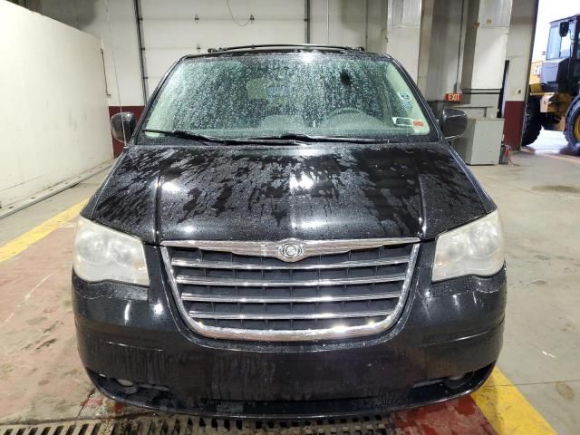 2009 Chrysler Town & Country Touring