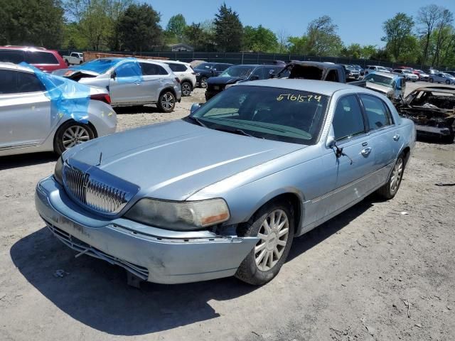 2006 Lincoln Town Car Signature