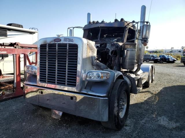 2016 Peterbilt 389