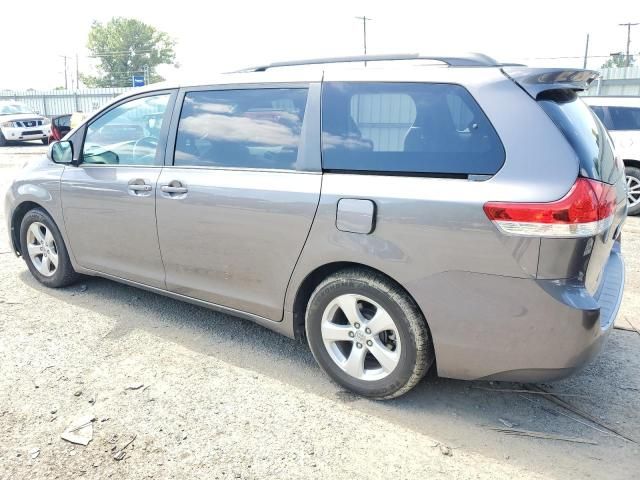 2014 Toyota Sienna LE