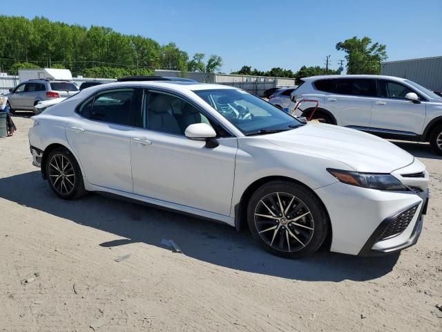 2021 Toyota Camry SE