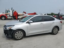 KIA rio Vehiculos salvage en venta: 2020 KIA Rio LX