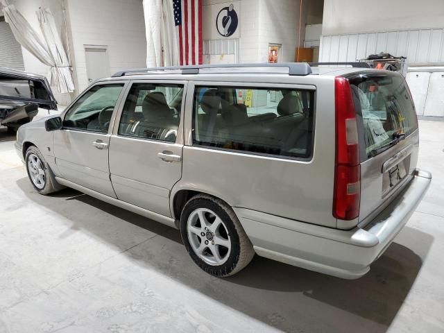 2000 Volvo V70 Base