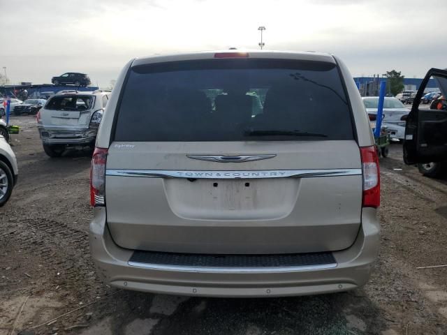 2014 Chrysler Town & Country Touring L