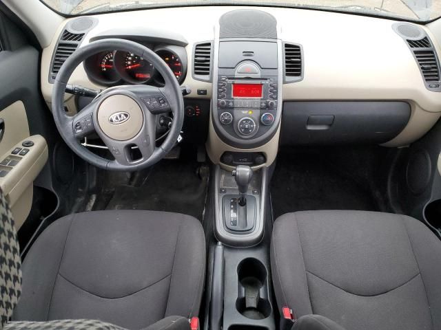 2010 KIA Soul +