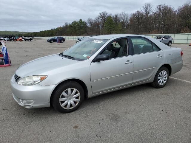 2005 Toyota Camry LE