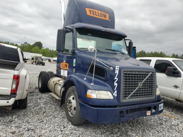 2007 Volvo VN VNM