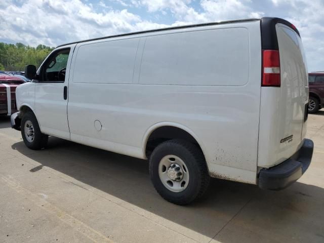 2016 Chevrolet Express G2500