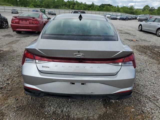 2022 Hyundai Elantra SE