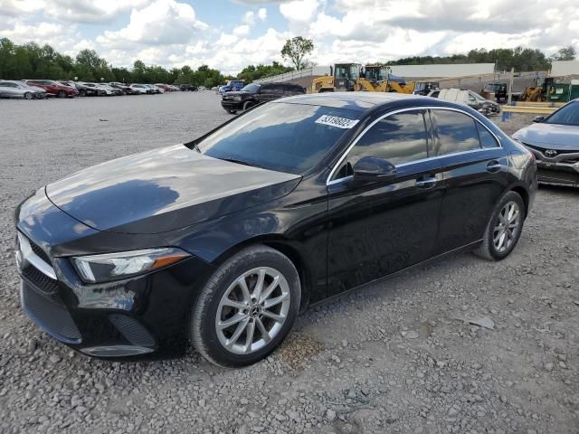 2019 Mercedes-Benz A 220