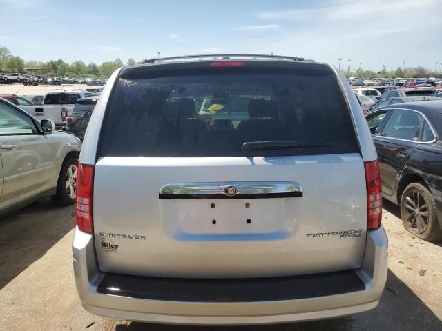 2010 Chrysler Town & Country Touring