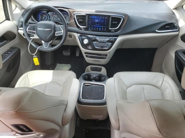 2017 Chrysler Pacifica Touring L Plus