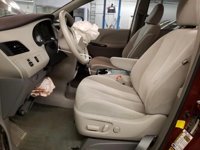 2012 Toyota Sienna LE