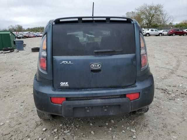 2011 KIA Soul +