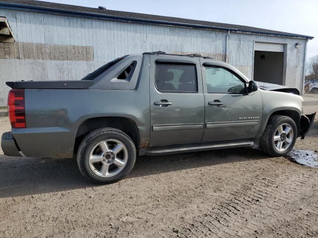 2011 Chevrolet Avalanche LS