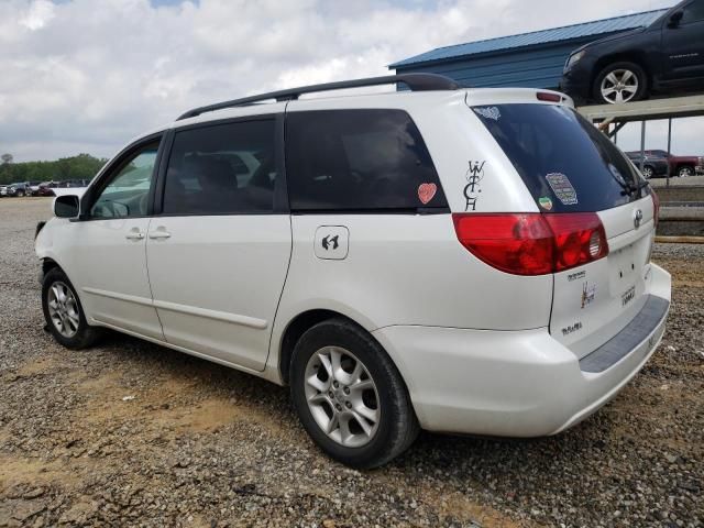 2006 Toyota Sienna XLE