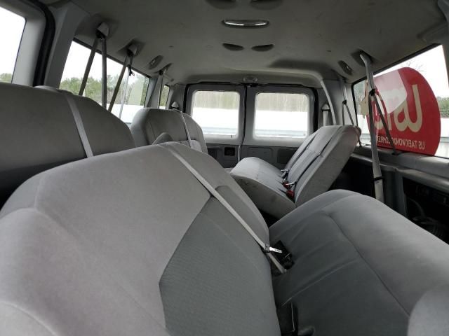 2012 Ford Econoline E350 Super Duty Wagon