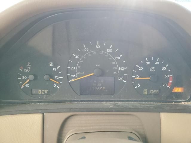 2000 Mercedes-Benz E 320