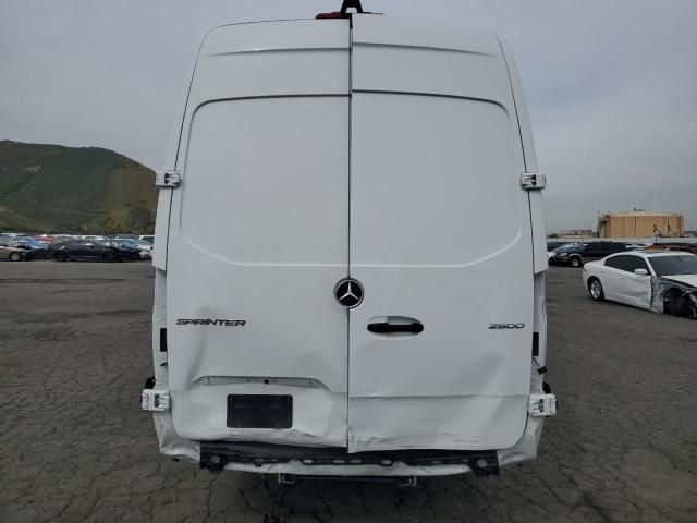 2022 Mercedes-Benz Sprinter 2500