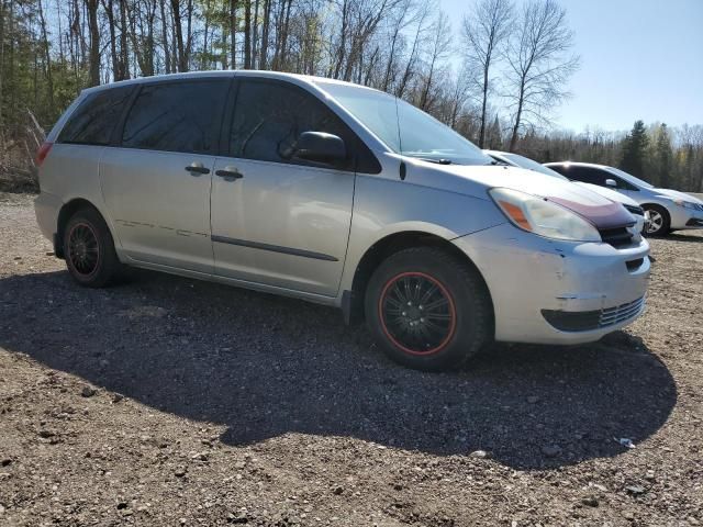 2004 Toyota Sienna CE