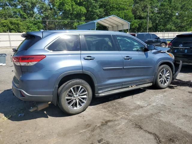 2018 Toyota Highlander SE