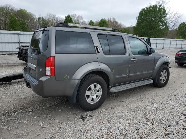 2005 Nissan Pathfinder LE