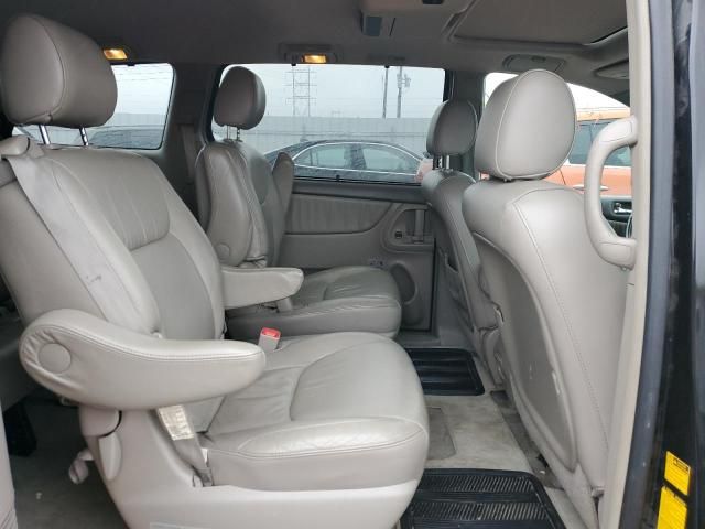 2008 Toyota Sienna XLE