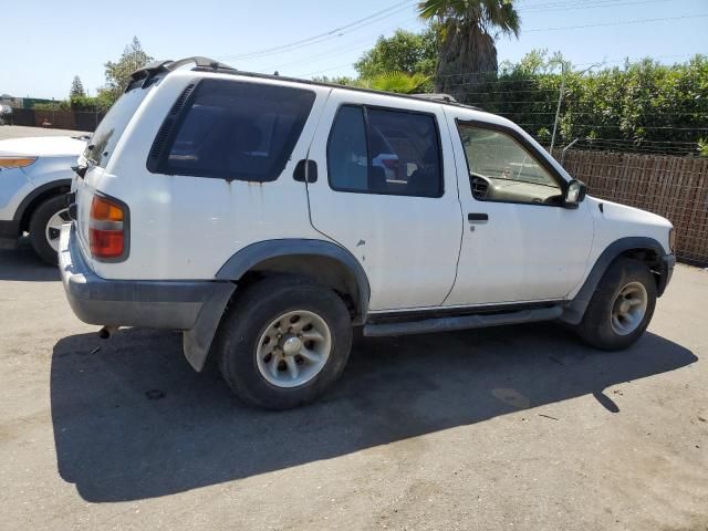 1996 Nissan Pathfinder LE