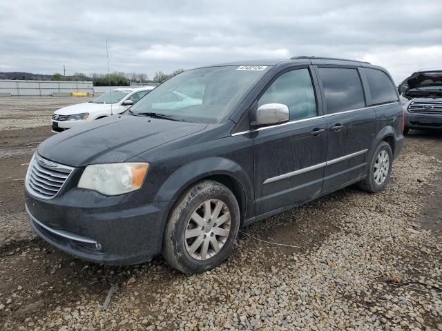 2011 Chrysler Town & Country Touring L