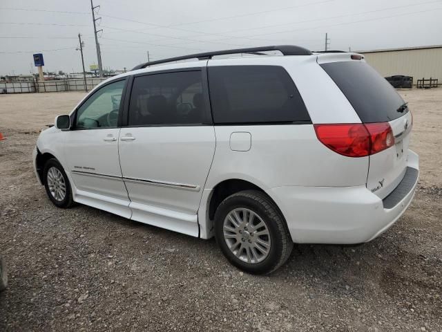 2008 Toyota Sienna XLE