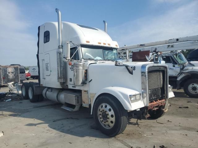 1996 Freightliner Conventional FLD120