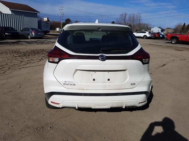 2021 Nissan Kicks SR