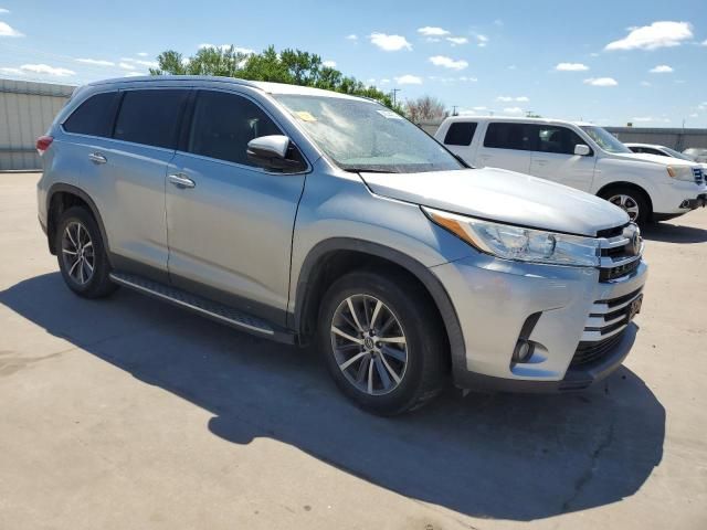 2019 Toyota Highlander SE