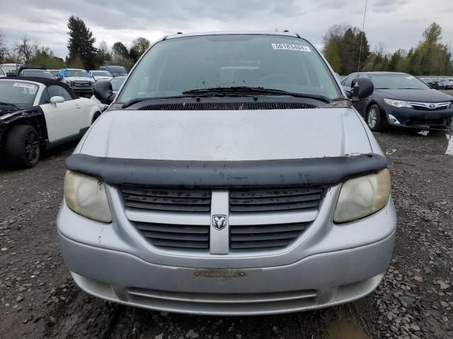 2005 Dodge Grand Caravan SE