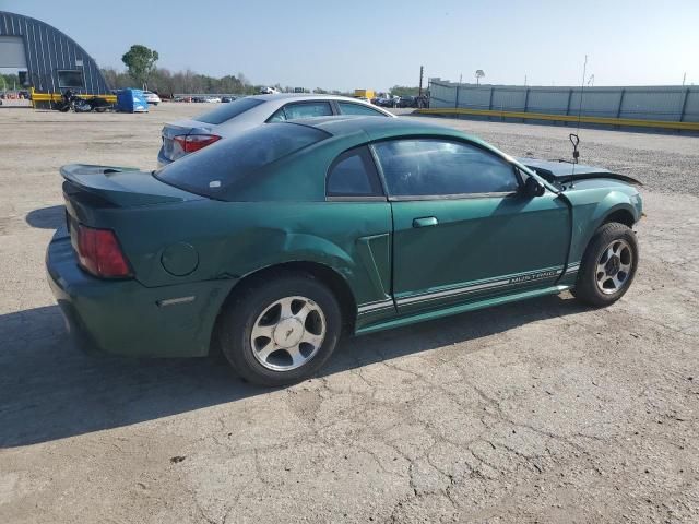 2000 Ford Mustang