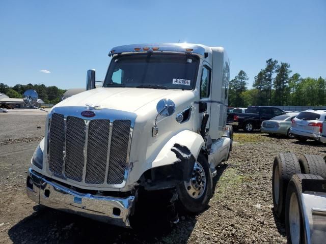 2017 Peterbilt Tractor