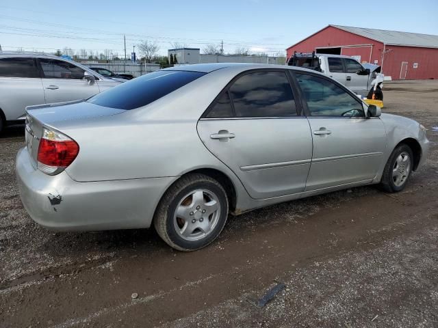 2005 Toyota Camry LE